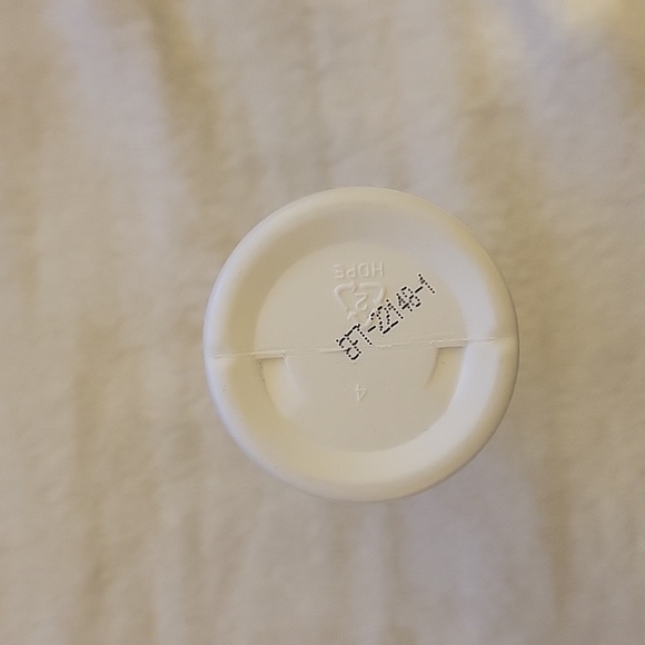 Standard Skin Pore Treatment Exfoliating Toner 8oz - Picture 2 of 2